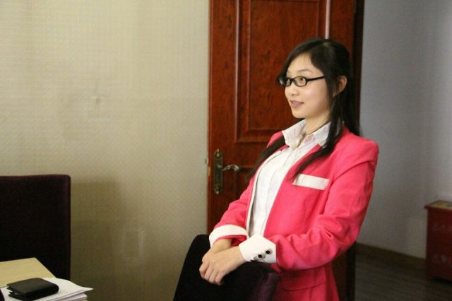 謝老師（禮儀訓(xùn)練師）